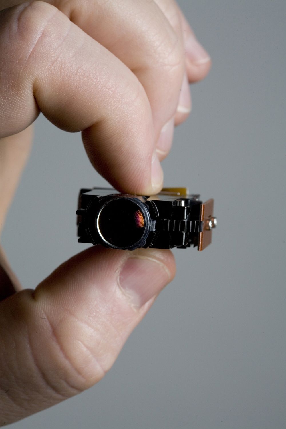 3M představilo miniaturní projektor pro mobily