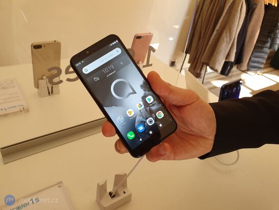 Alcatel 1s