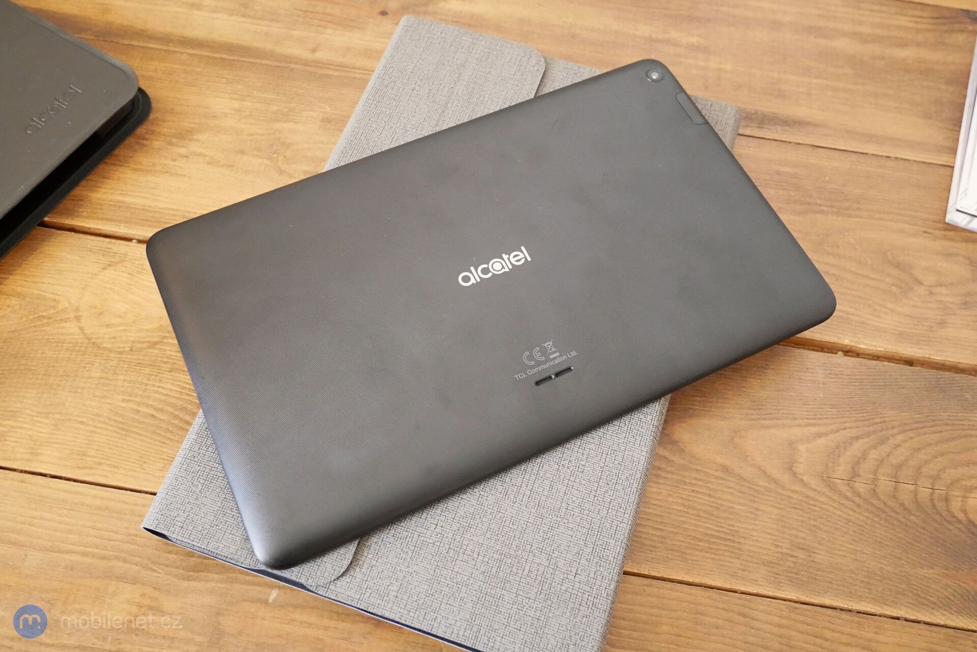 Alcatel 1T 10