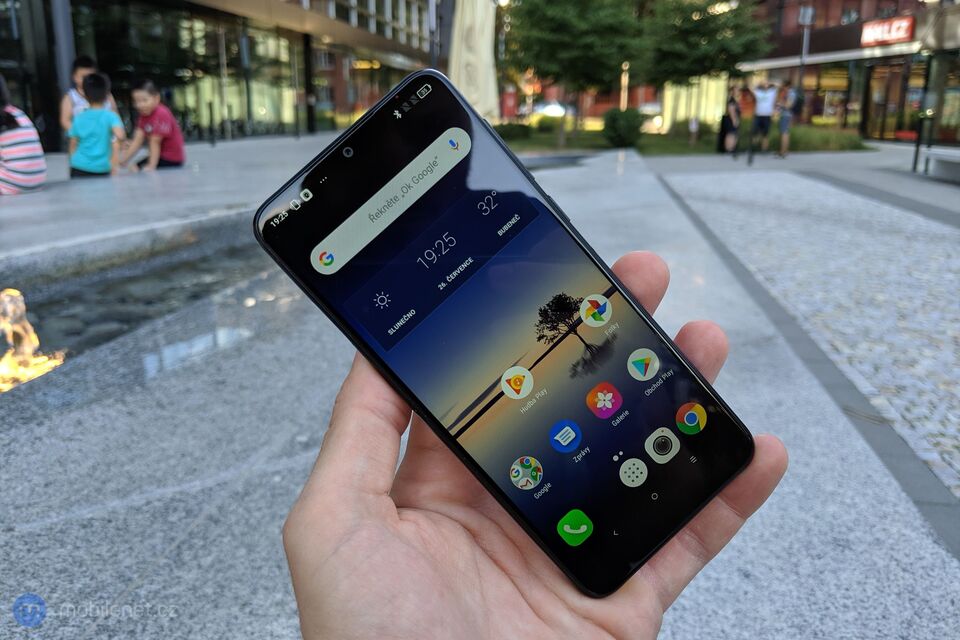 Alcatel 3 (2019)