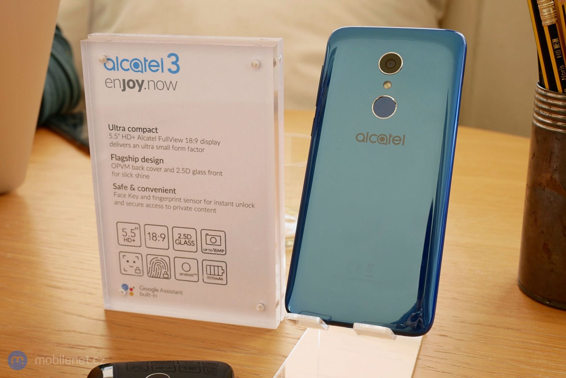 Alcatel 3