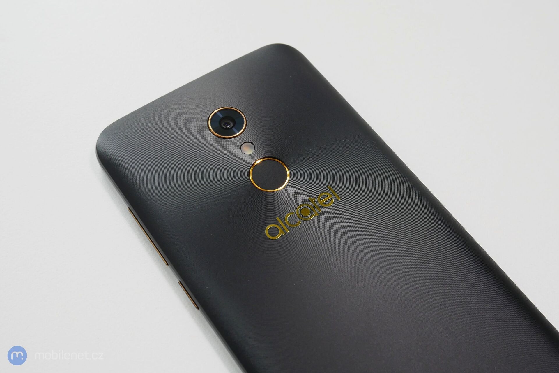 Alcatel A7