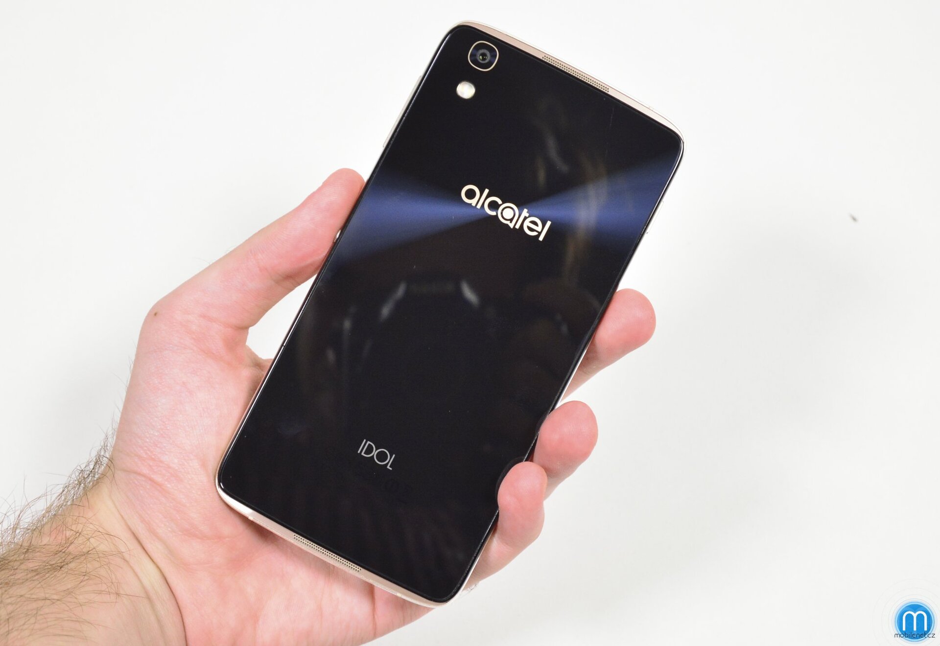 Alcatel Idol 4
