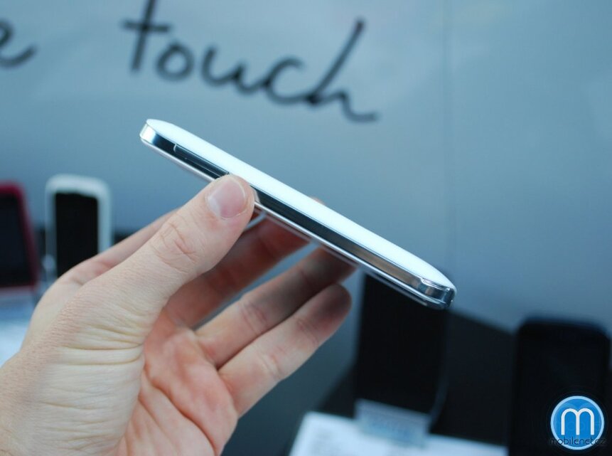 Alcatel One Touch 991D Smart