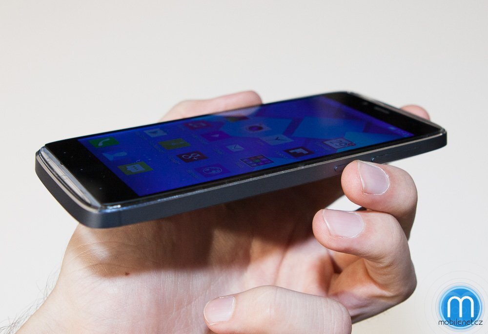 Alcatel One Touch Idol α