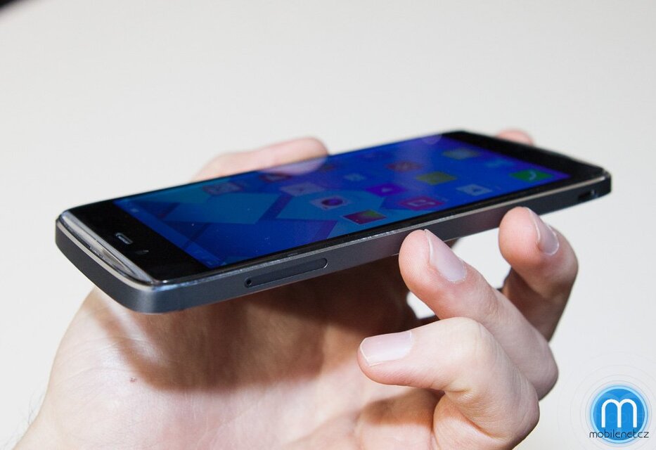 Alcatel One Touch Idol α