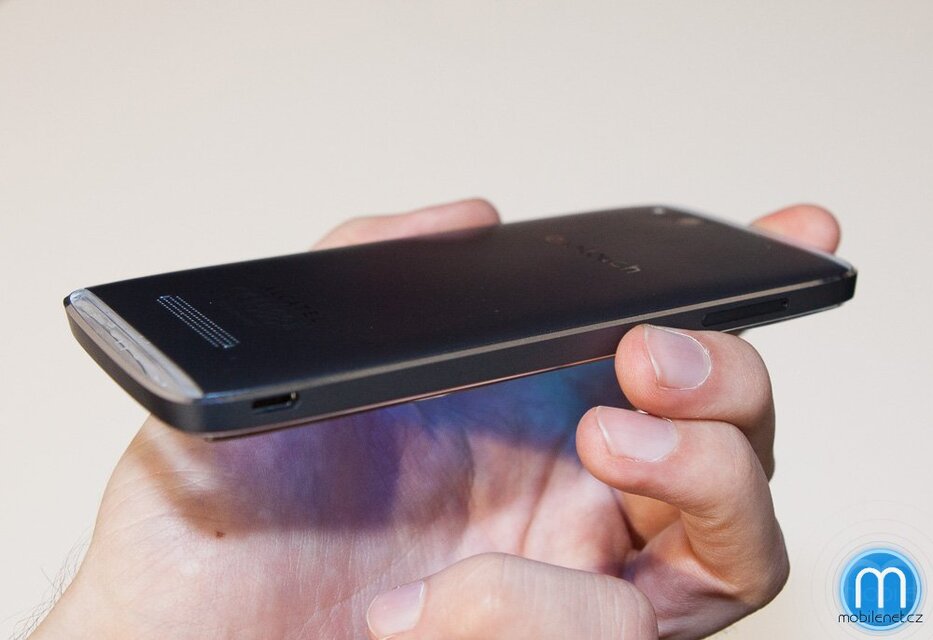 Alcatel One Touch Idol α