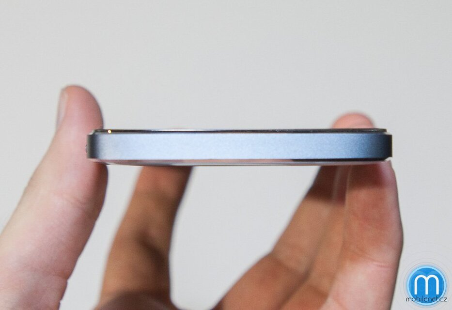 Alcatel One Touch Idol α