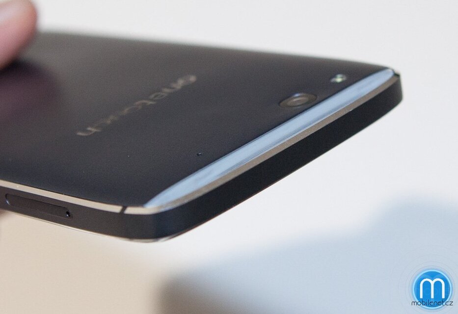 Alcatel One Touch Idol α