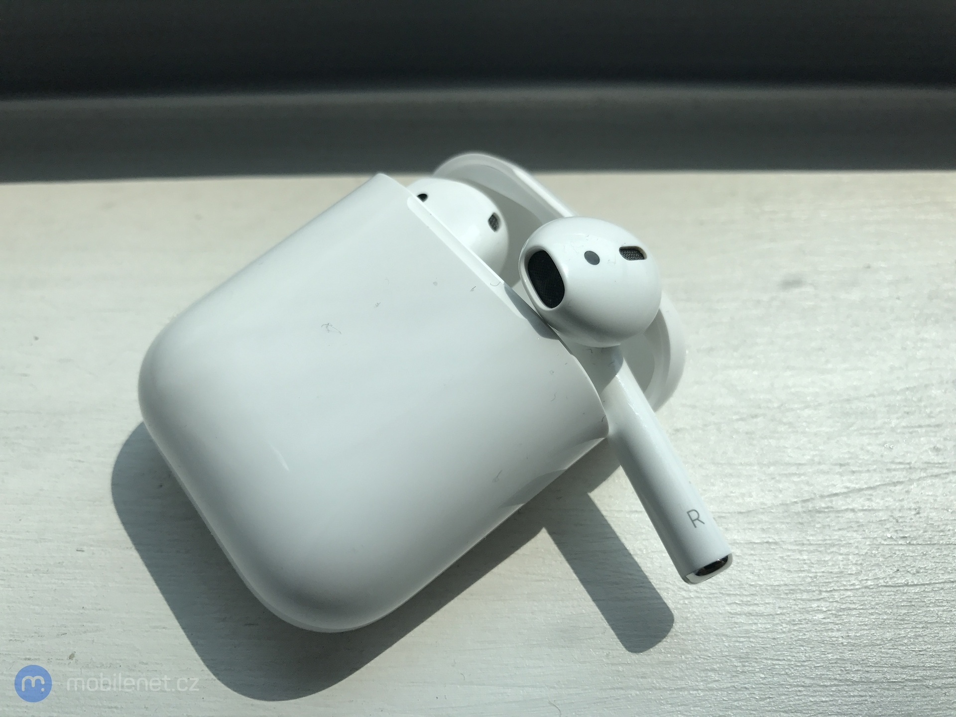 Apple AirPods
