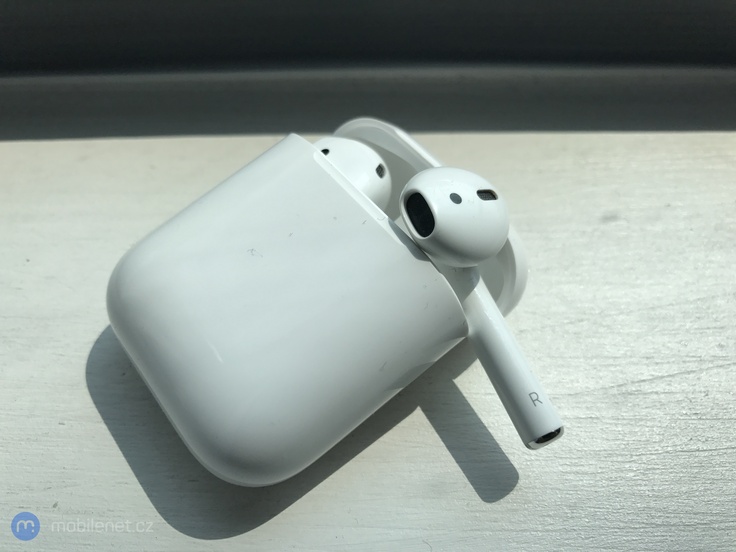 Apple AirPods