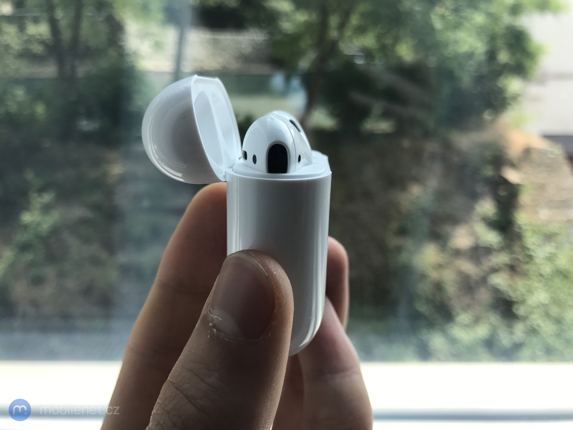 Apple AirPods