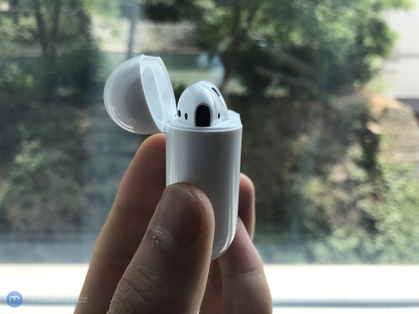 Apple AirPods