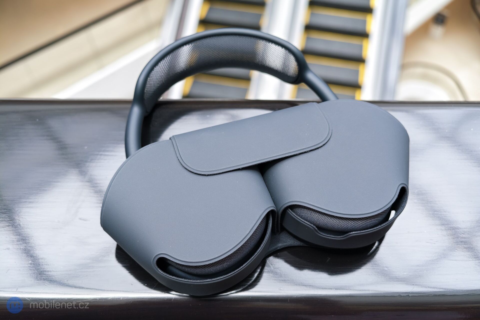 Apple AirPods Max 2