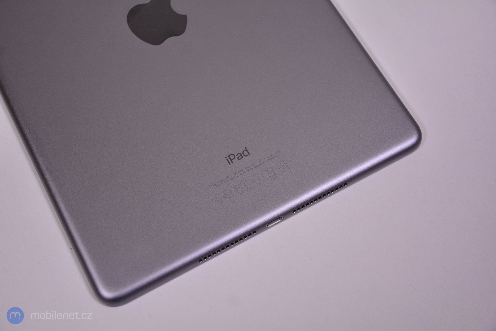 Apple iPad (2017) 7