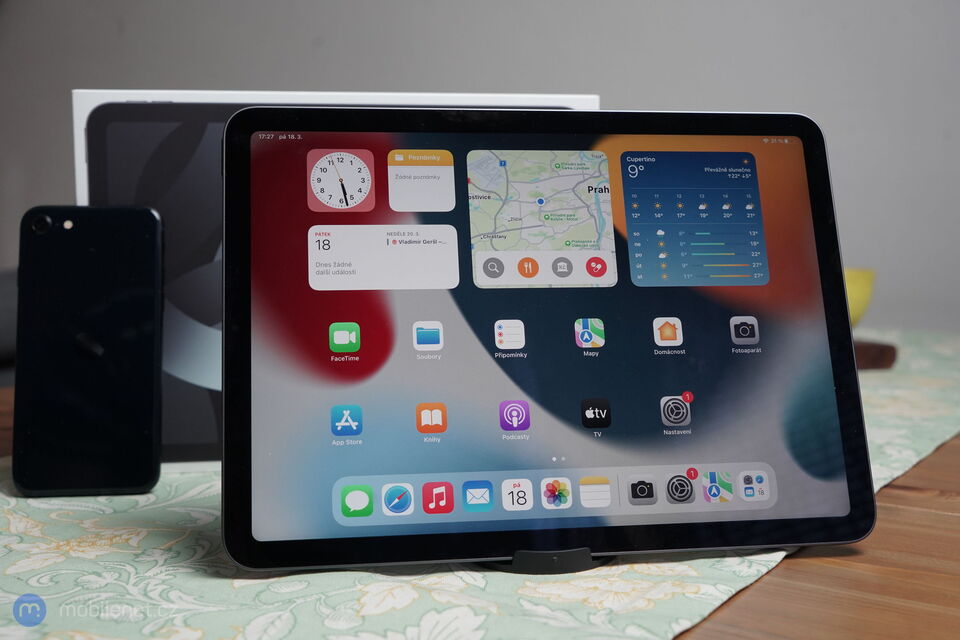 Apple iPad Air (2022)