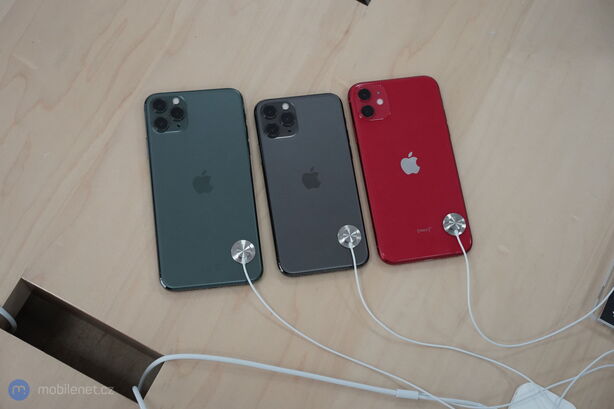 Apple iPhone 11