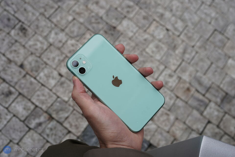Apple iPhone 11