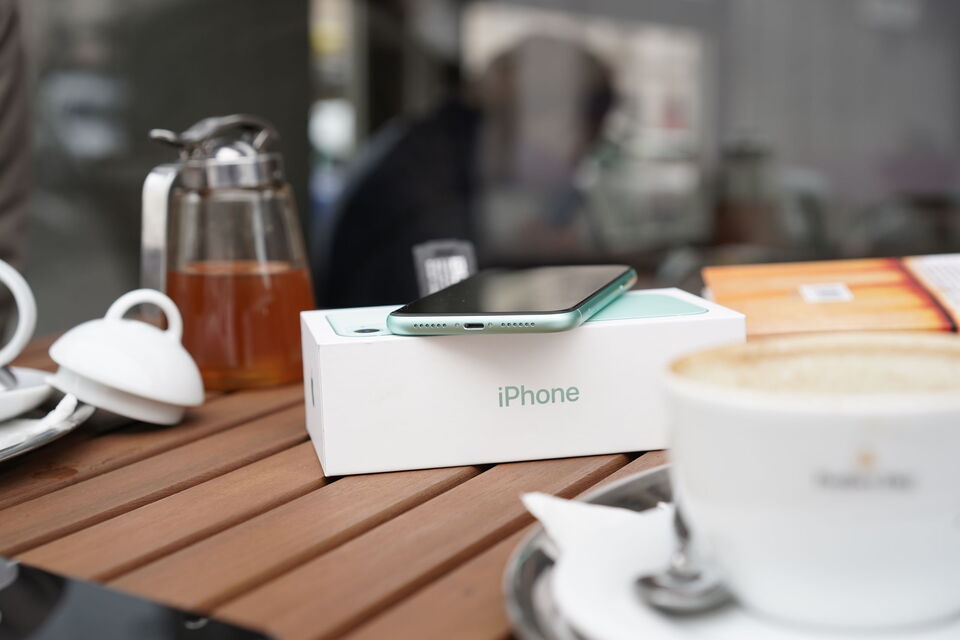 Apple iPhone 11