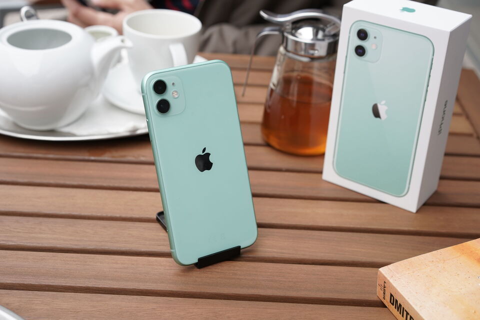 Apple iPhone 11