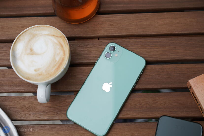 Apple iPhone 11