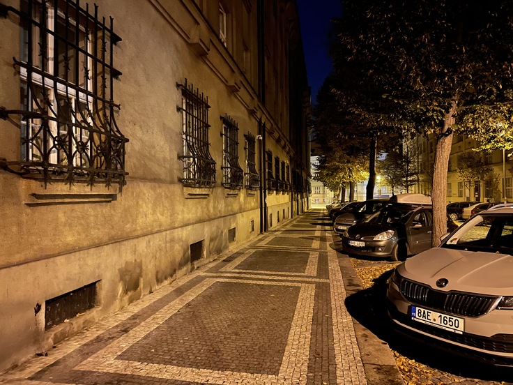 Apple iPhone 12 mini