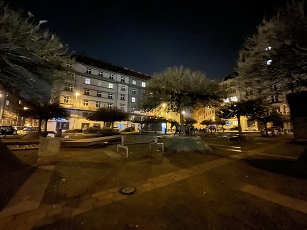 Apple iPhone 12 mini