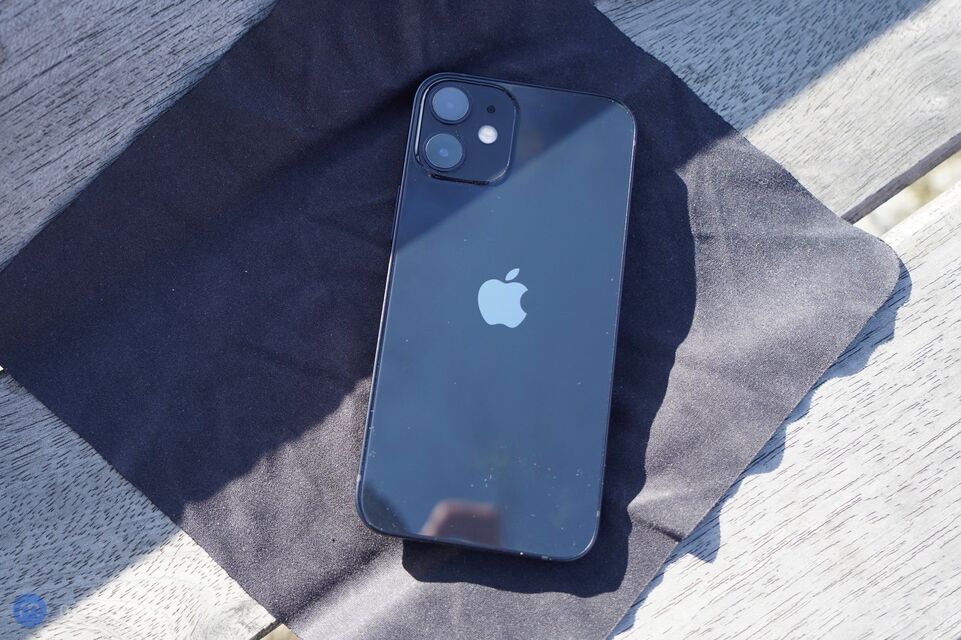 Apple iPhone 12 mini