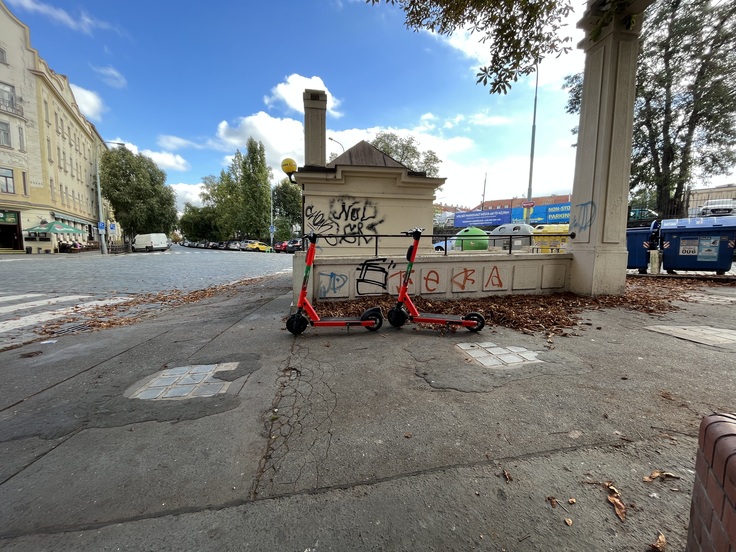 Apple iPhone 13 mini