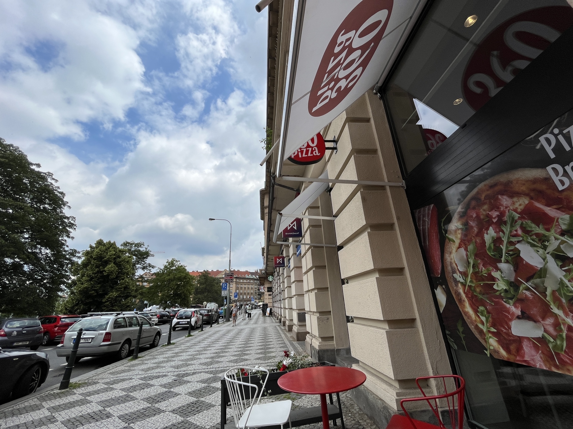 Apple iPhone 13 mini