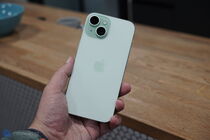 Apple iPhone 15