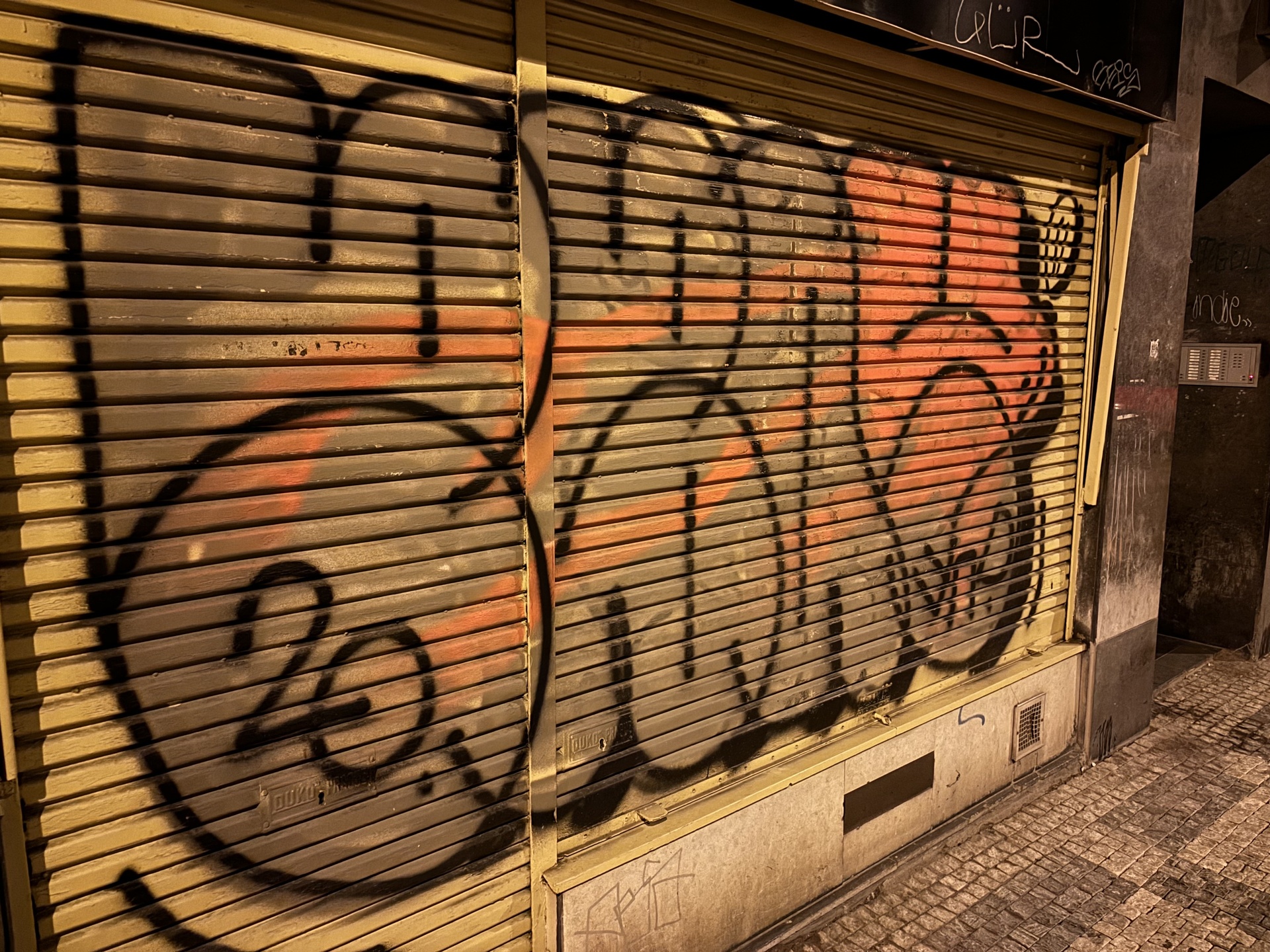 Apple iPhone 15 Plus