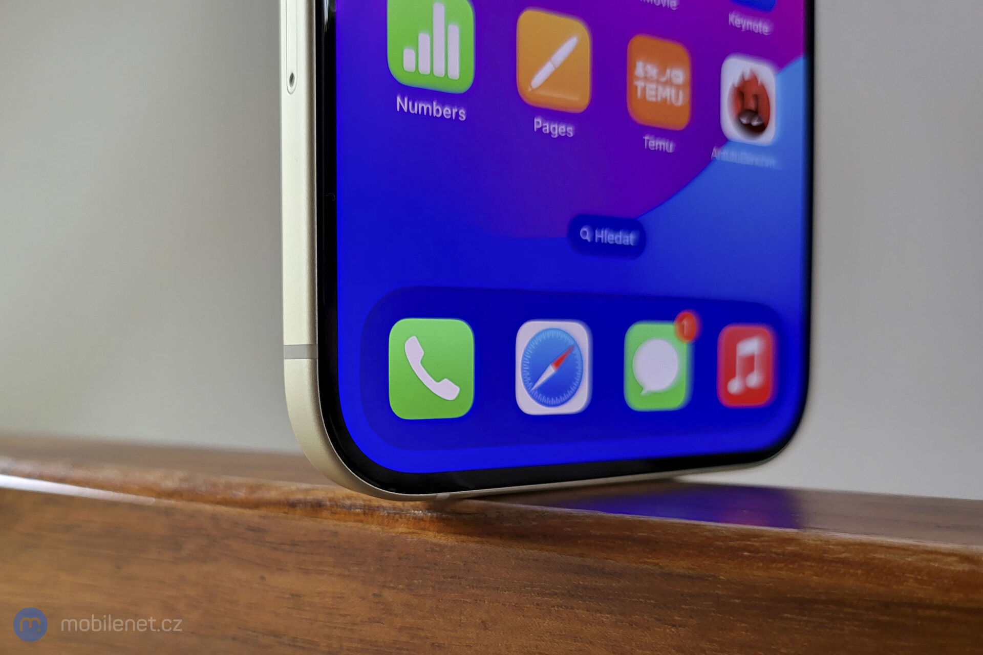 Apple iPhone 15 Plus