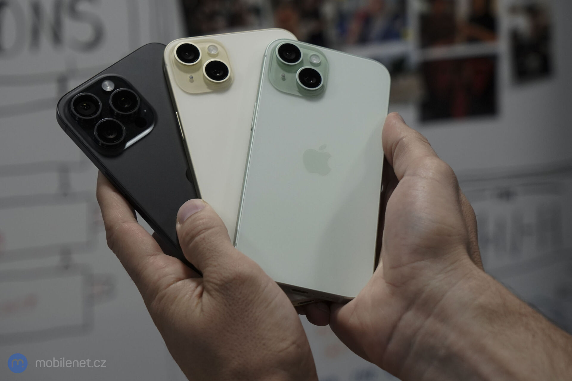 Apple iPhone 15 Pro Max, Apple iPhone 15 Plus a Apple iPhone 15