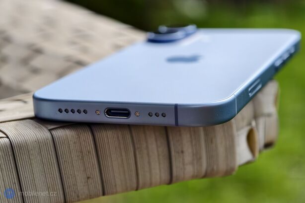 Apple iPhone 17