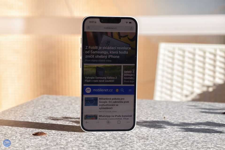 Apple iPhone 17e