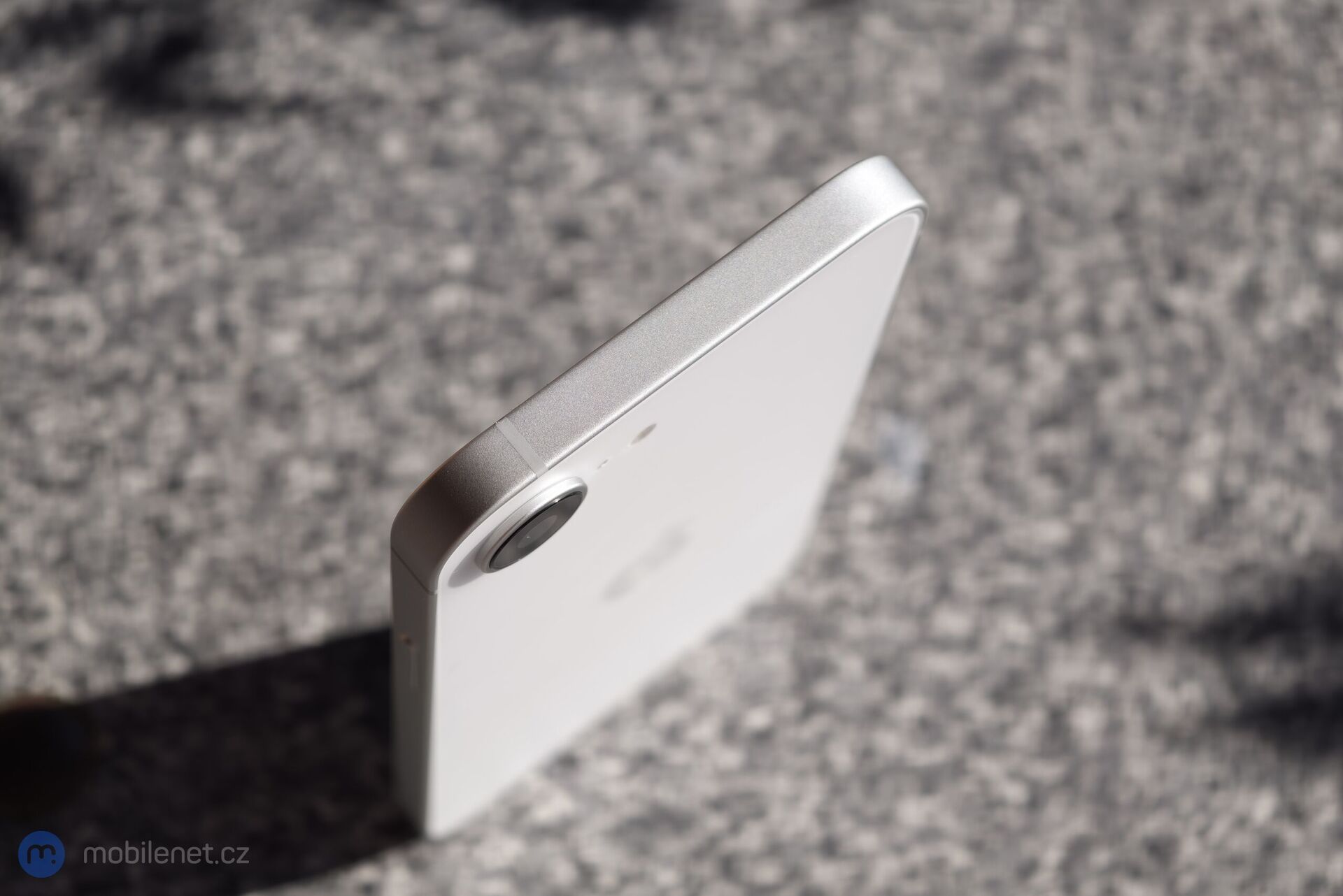 Apple iPhone 17e