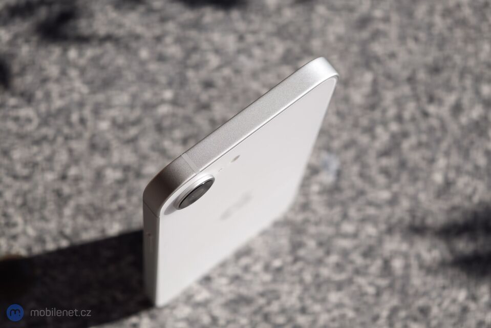 Apple iPhone 17e