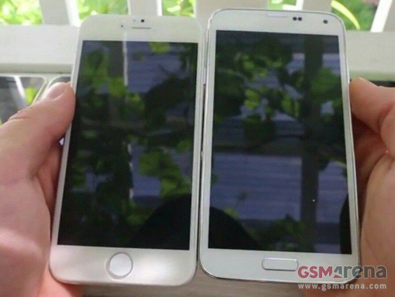 Apple iPhone 6 a Samsung Galaxy S5