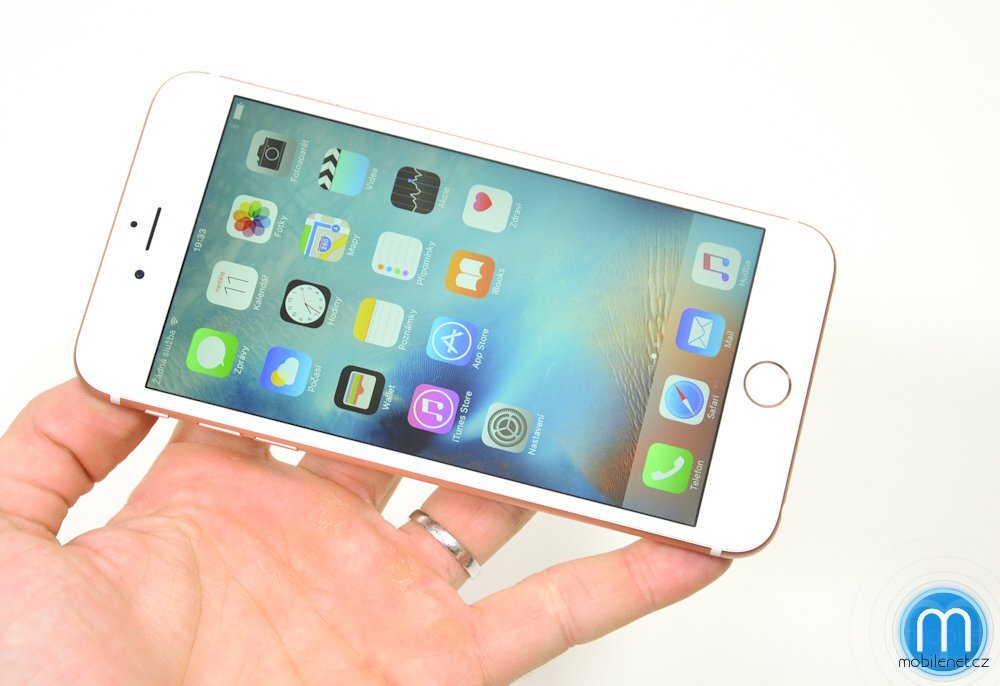 Apple iPhone 6s Plus