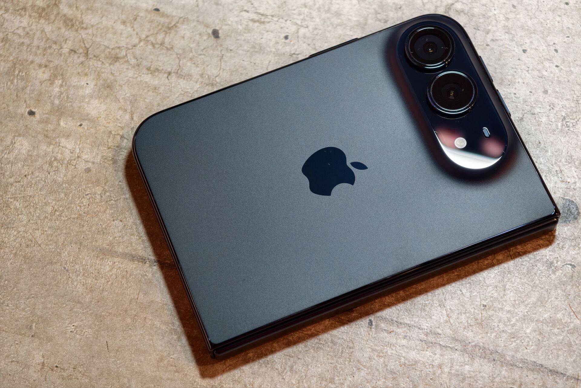 Apple iPhone Duo