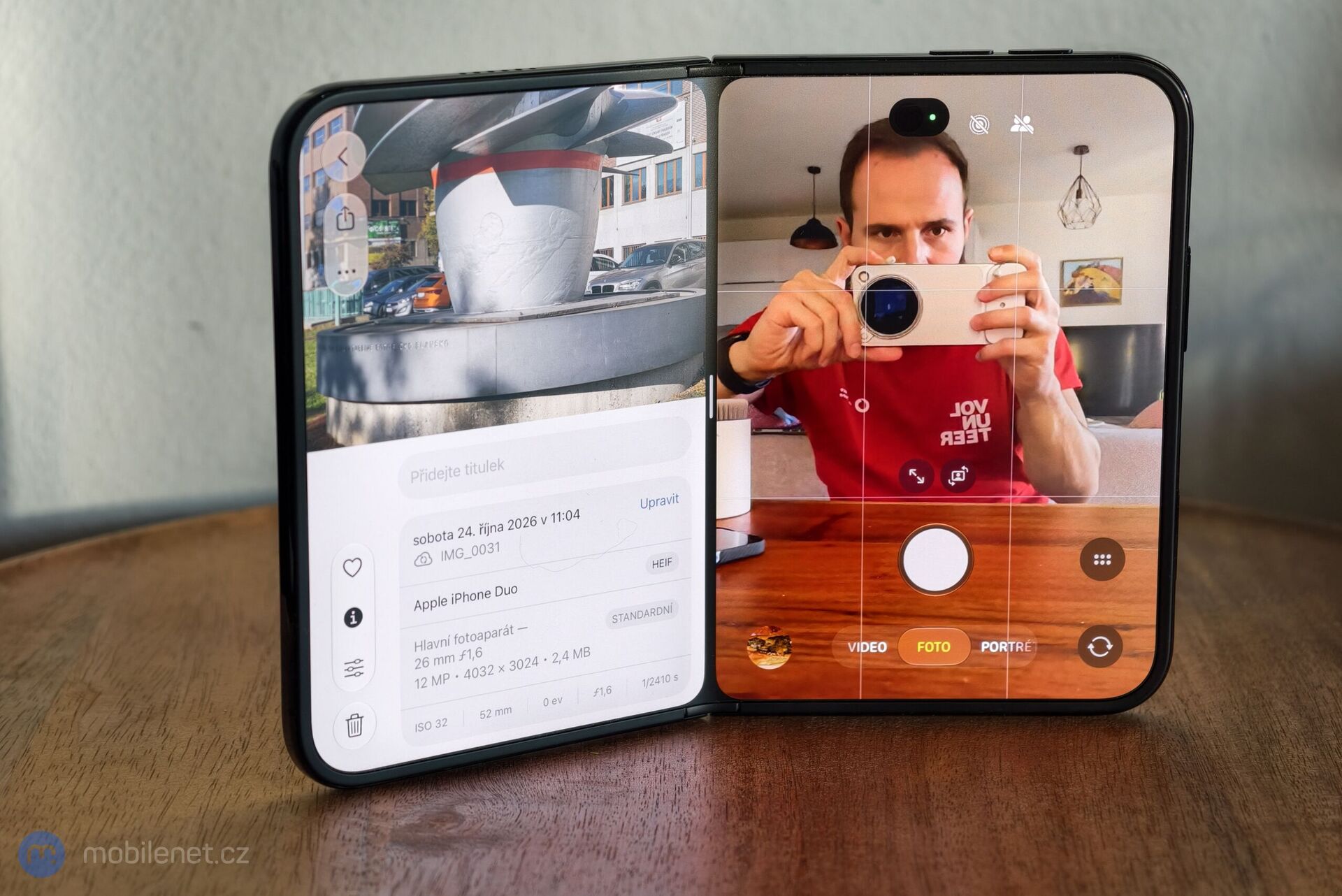Apple iPhone Duo