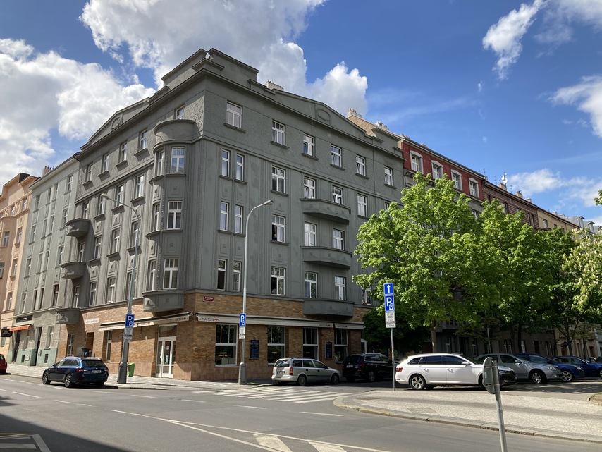 Apple iPhone SE (2020)