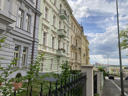 Apple iPhone SE (2020)