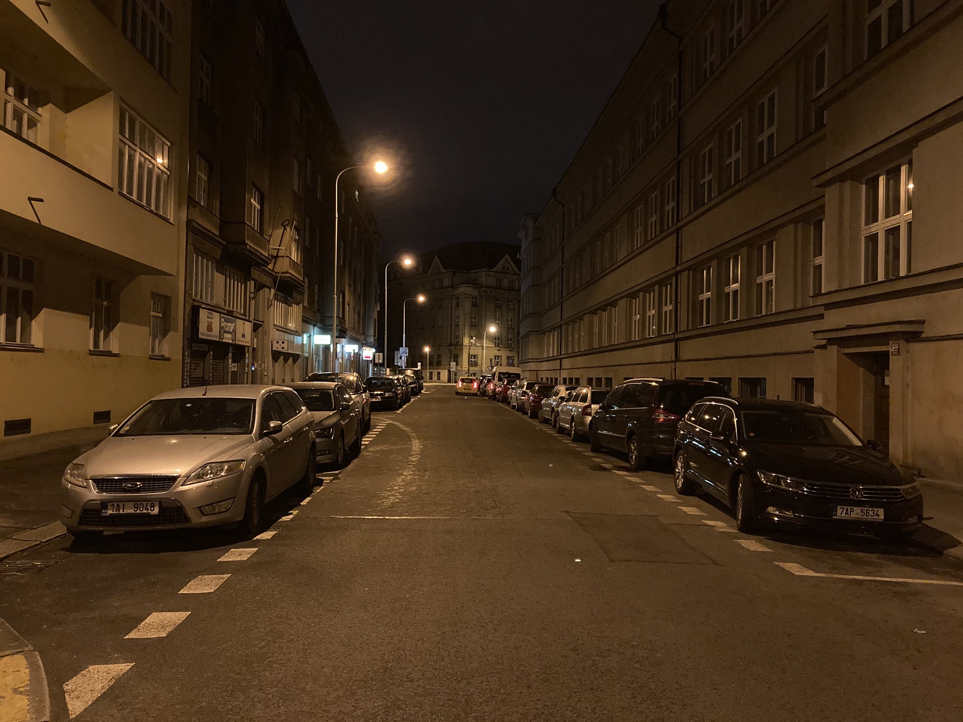 Apple iPhone SE (2020)