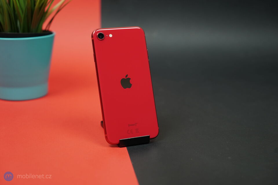 Apple iPhone SE (2020)