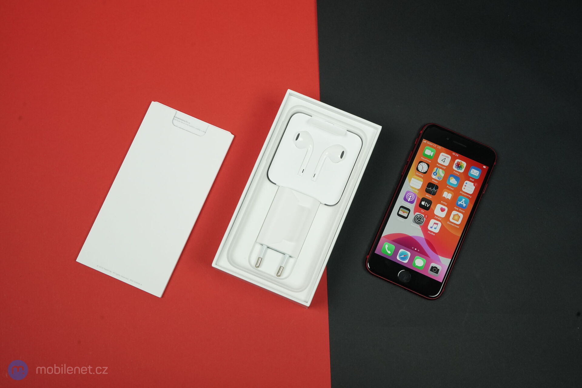 Apple iPhone SE (2020)