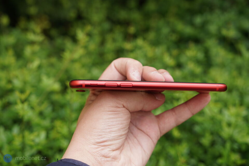 Apple iPhone SE (2020)