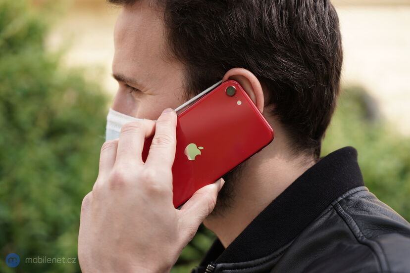 Apple iPhone SE (2020)