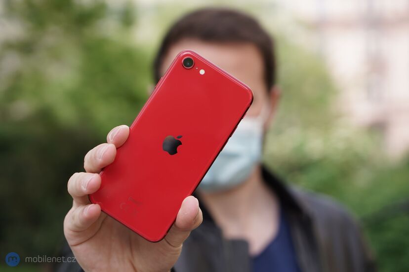 Apple iPhone SE (2020)